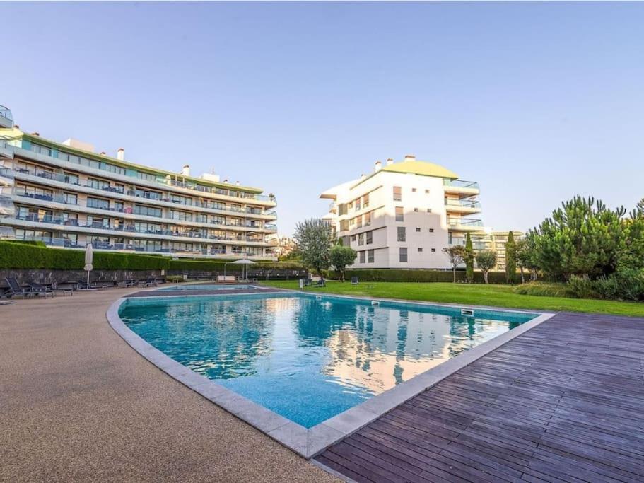 Lux 521 Letter Apartment *